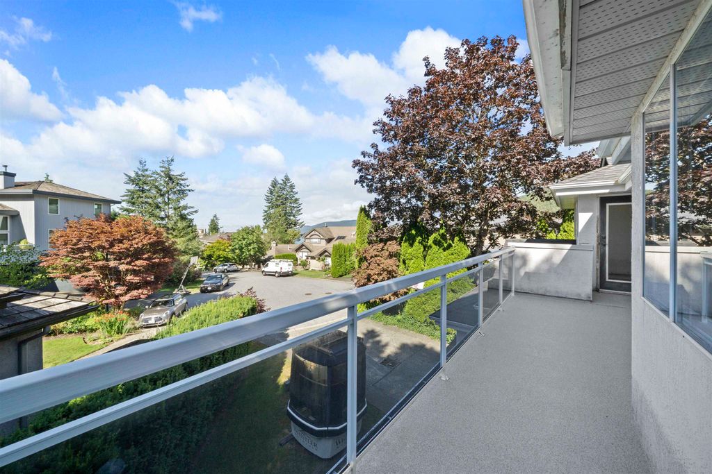 listing image 1109443089449297921