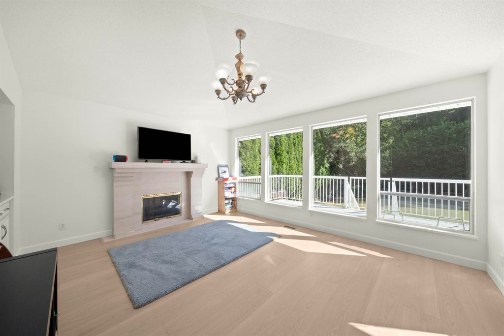 listing image 1103470701225668977