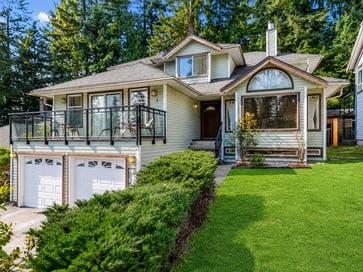 3 Chevalier Court Port Moody BC V3H 4L3