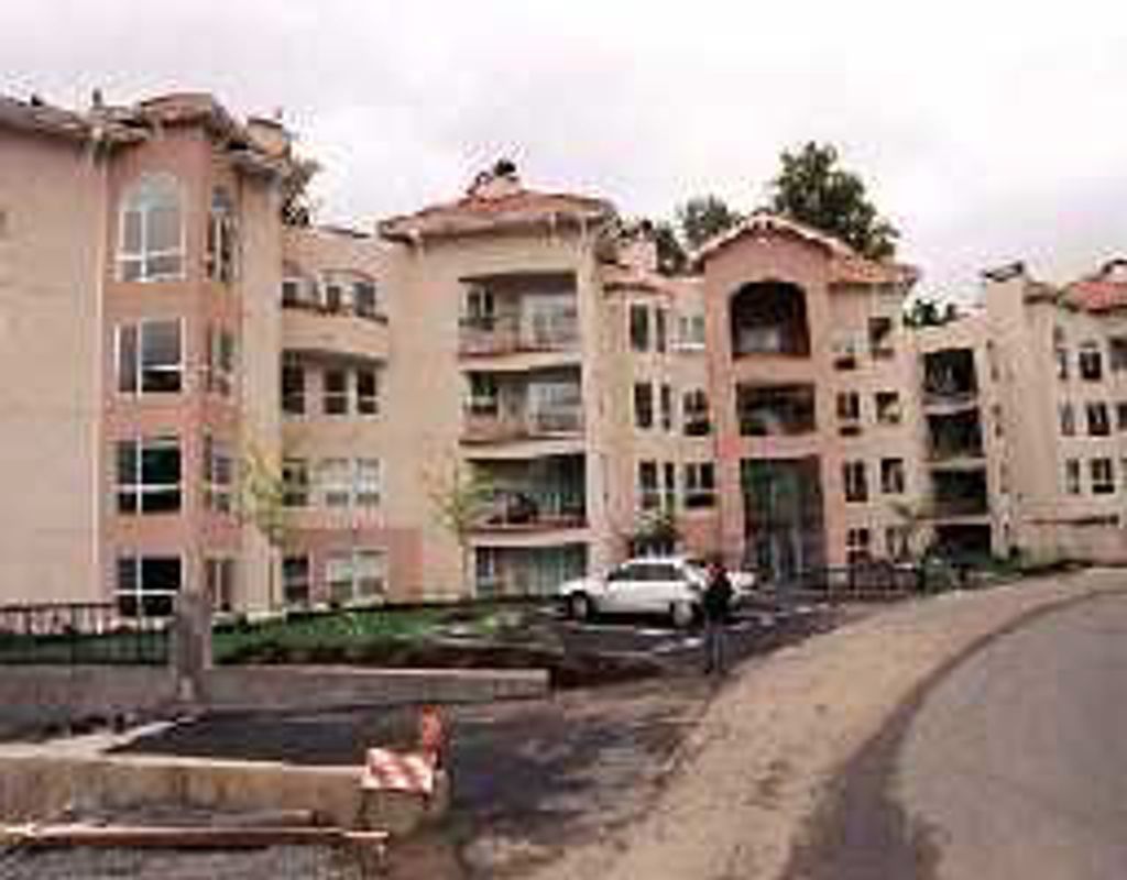 listing image 1104145559553438939