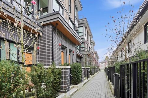 3960 Dumfries Street Vancouver BC V5N 0J1