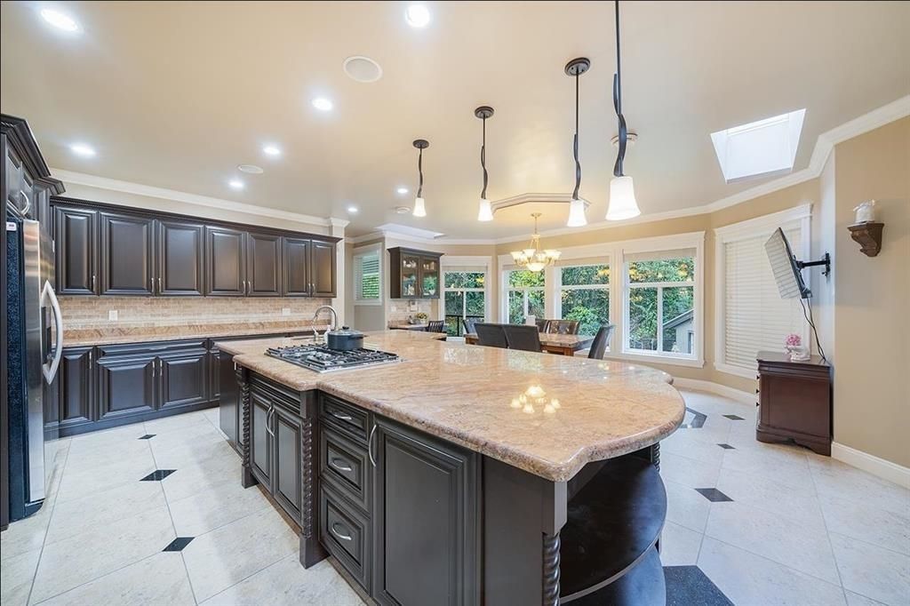 listing image 1109238834285136894