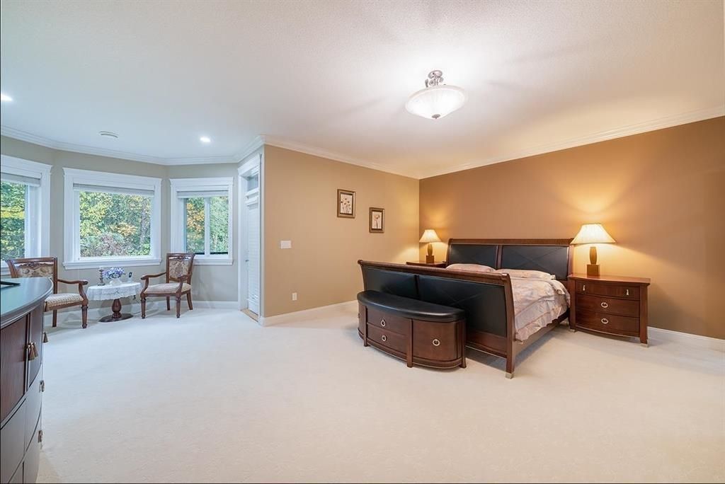 listing image 1104674849670010079