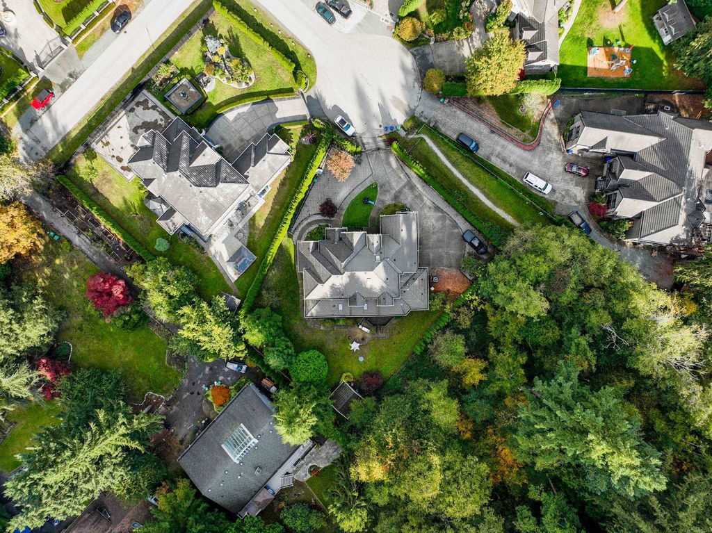 listing image 1109846409419858266