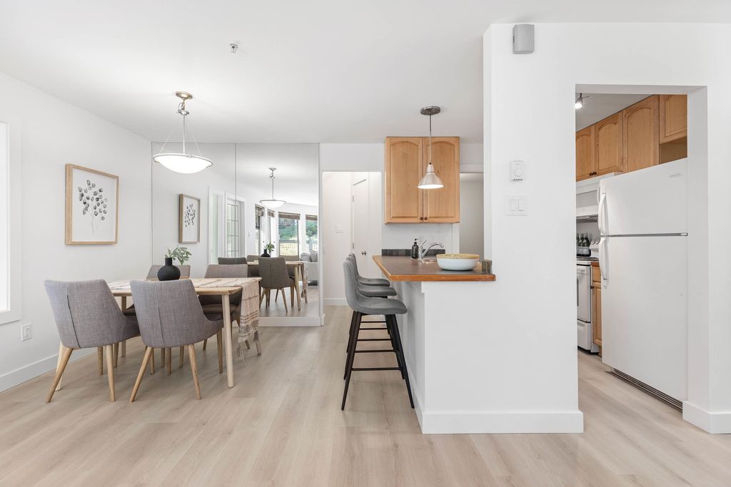 listing image 1102472014531005863