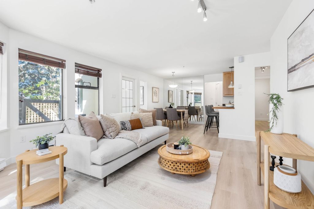 listing image 1107496397047942209