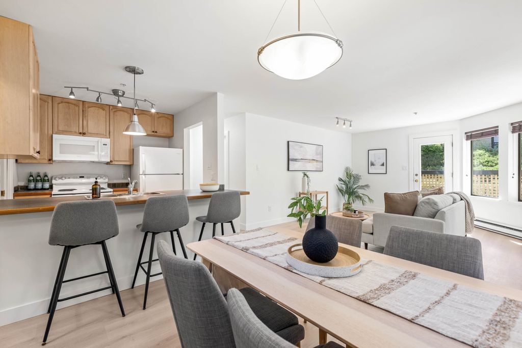 listing image 1100195448396083846
