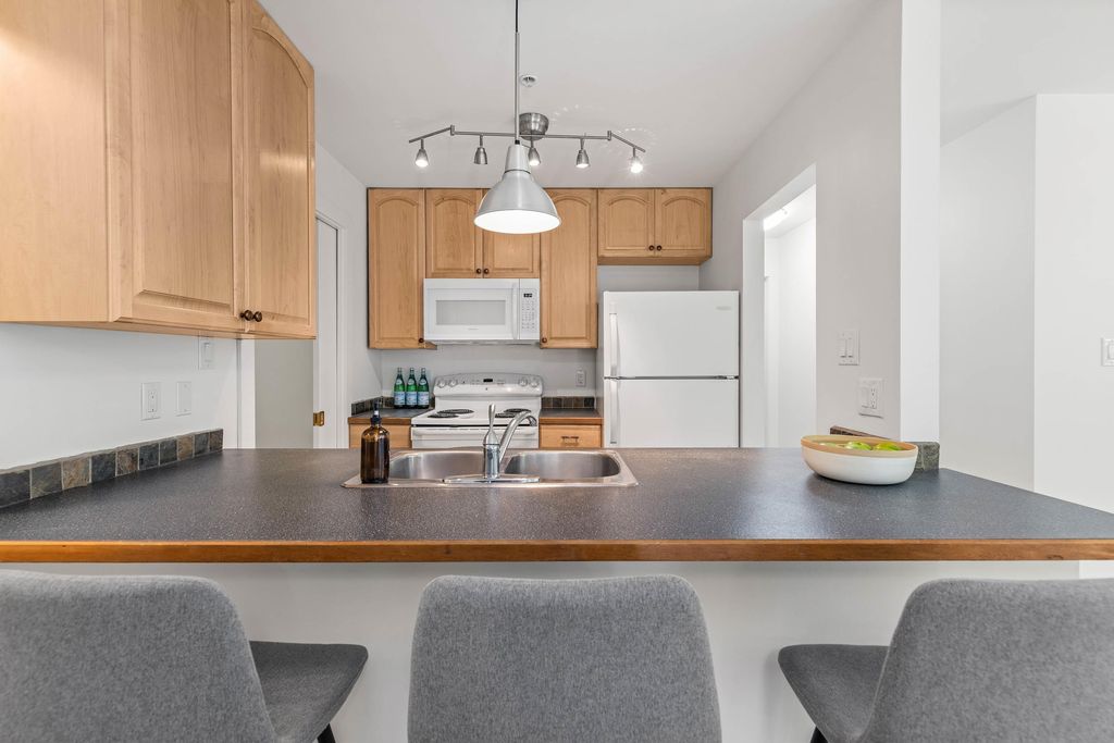 listing image 1100951712284663038