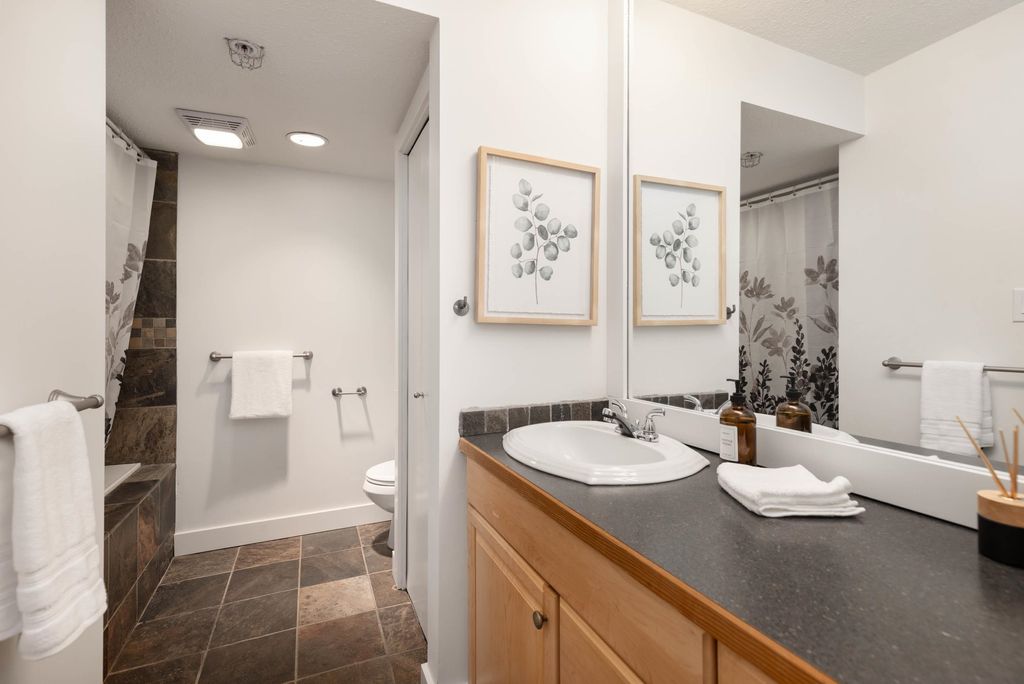listing image 1107241942915098868