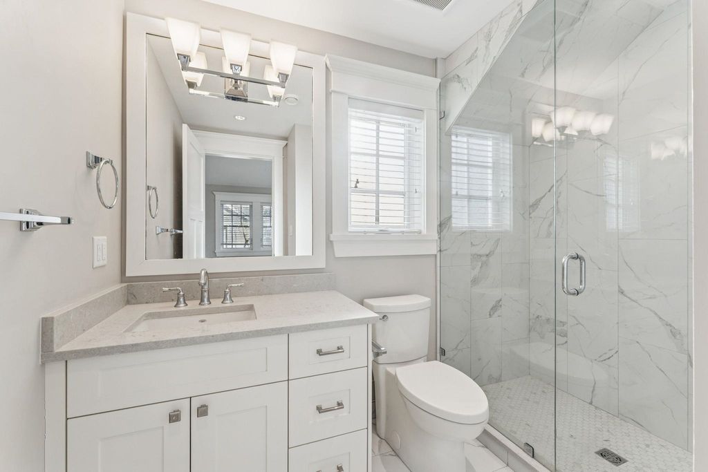 listing image 1100142489124607560