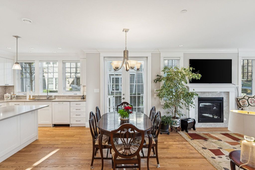 listing image 1103676354771719660