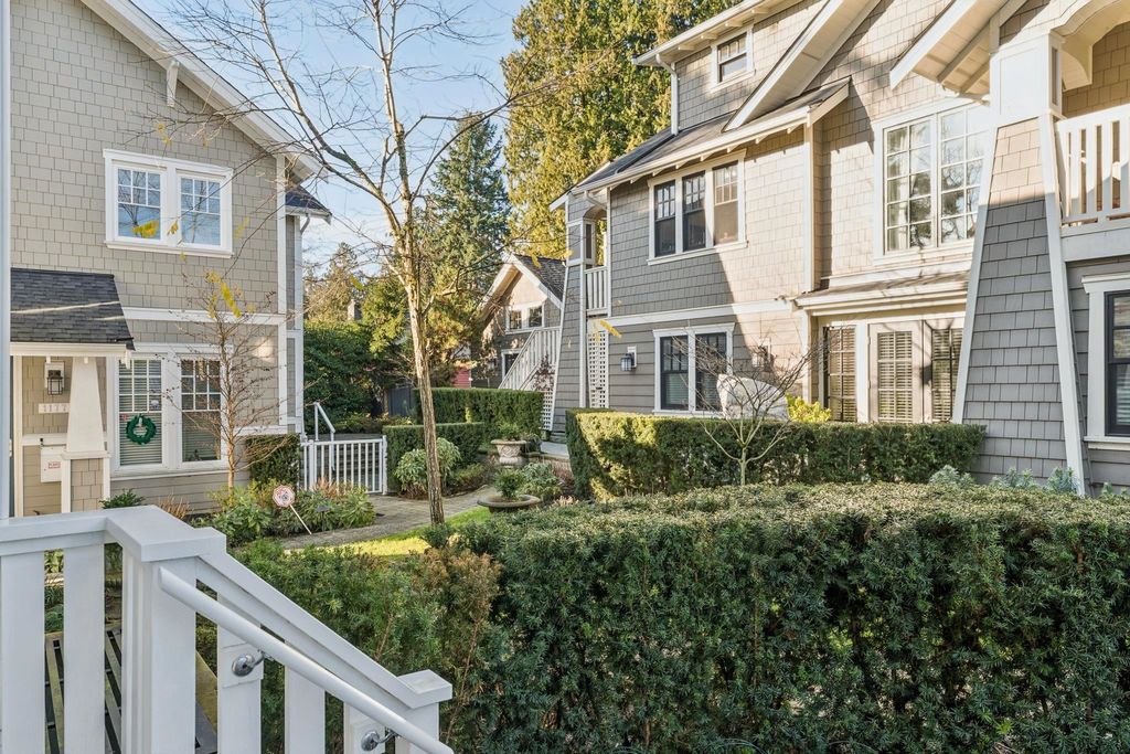 listing image 1106570368615696079