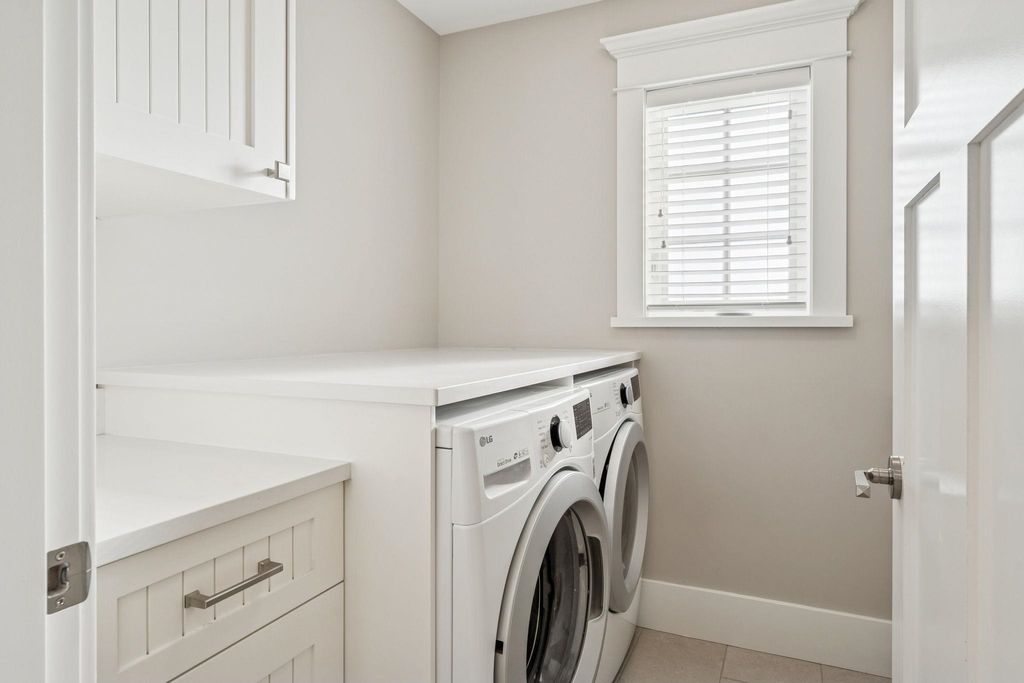 listing image 1107469247964421025