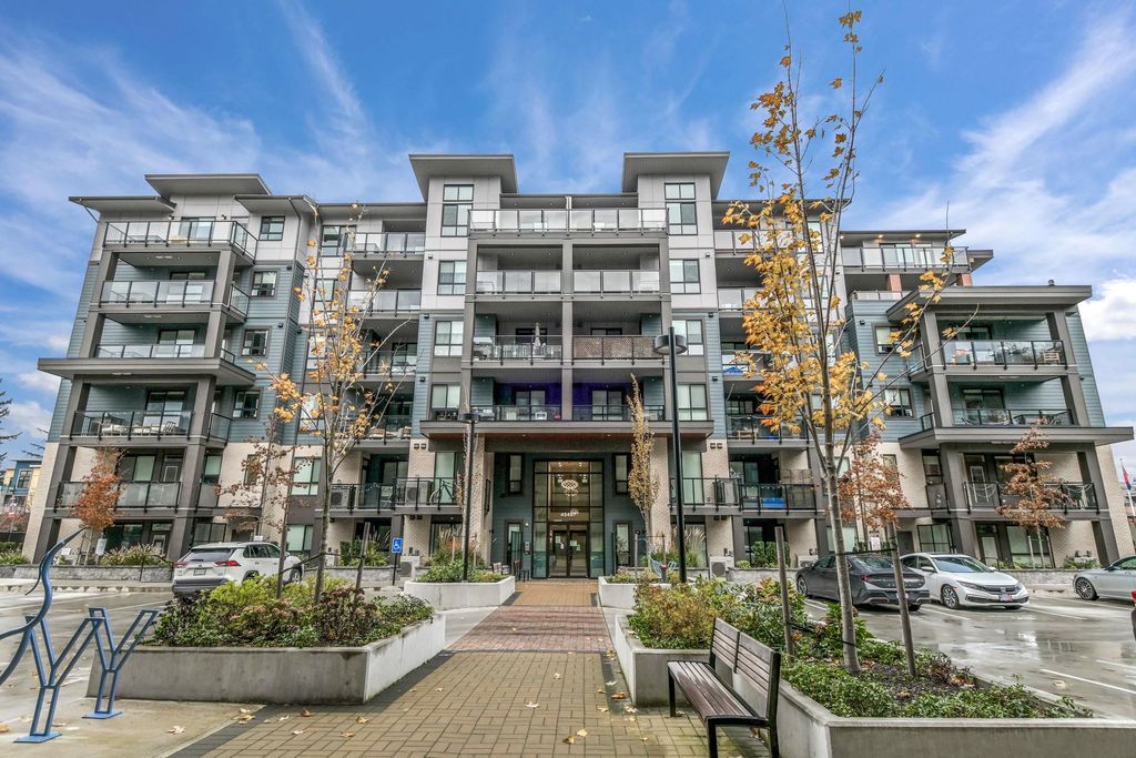 Photo of 45497 Campus Drive #402, Chilliwack, BC V2R 6L8 (MLS # R3114482)