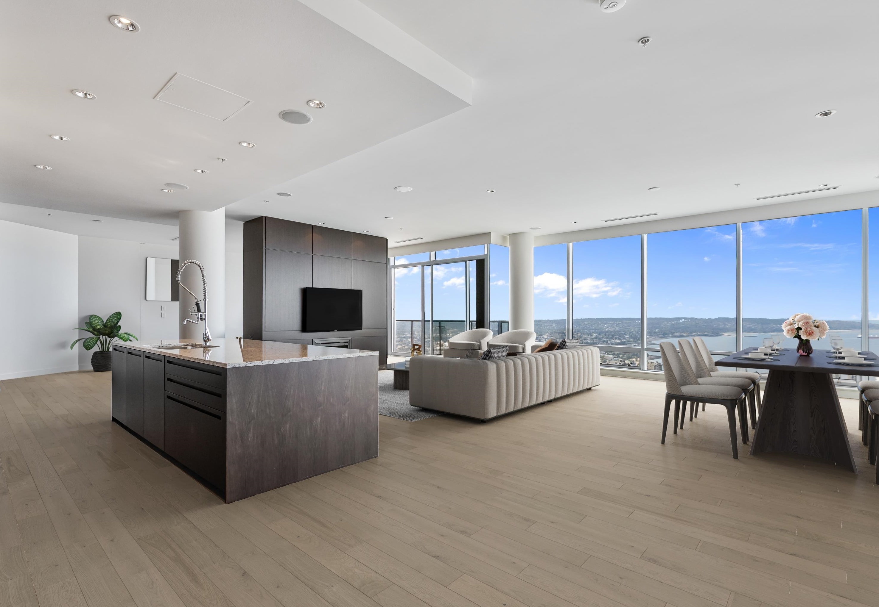 1128 W Georgia Street 5501