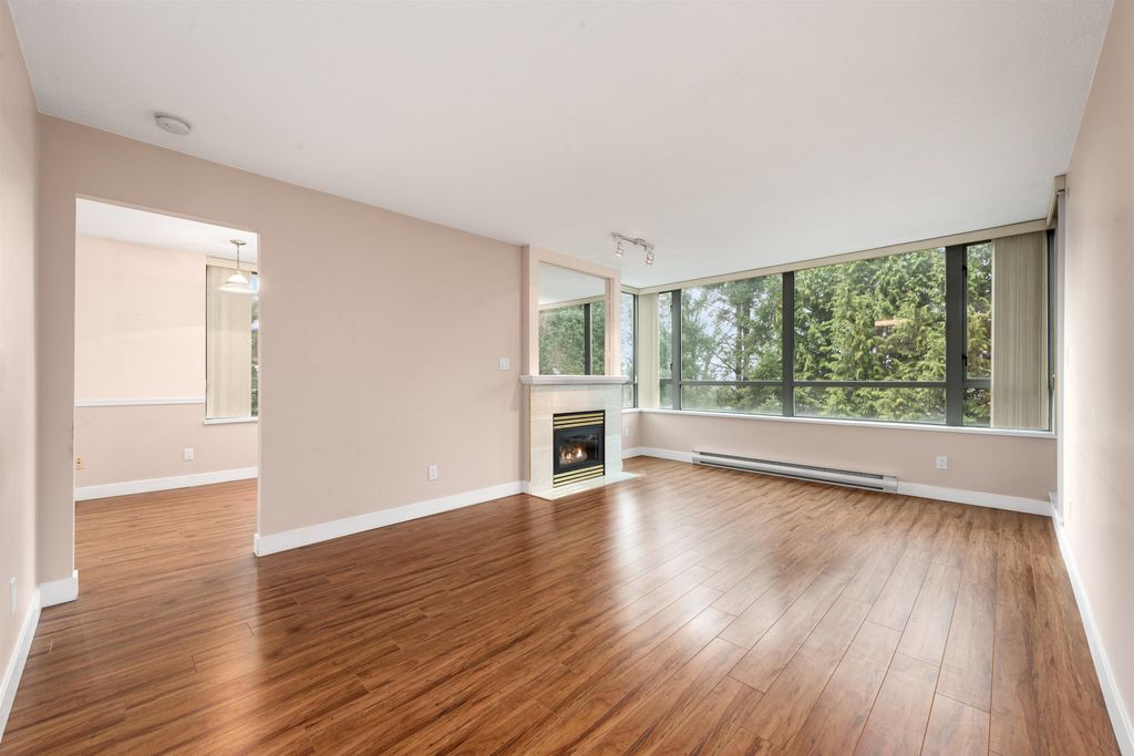 listing image 1103567691168112073