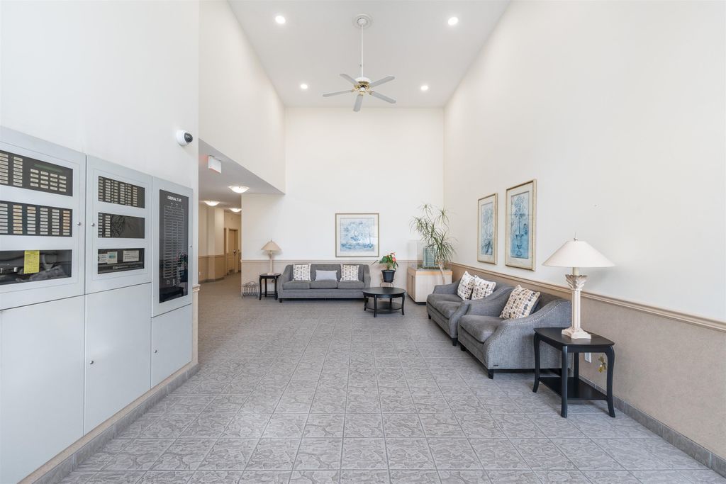 listing image 1101844052888660436