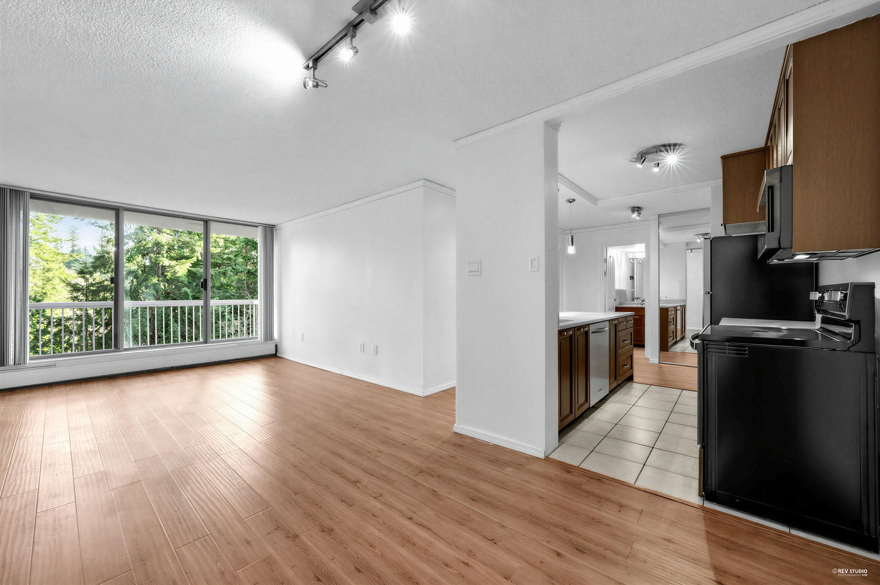 2008 Fullerton Avenue 707