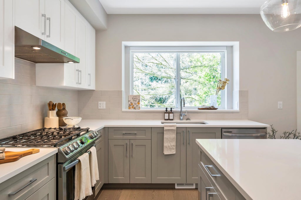 Photo of 1833 165a Street #124, Surrey, BC V3Z 9N3 (MLS # R3161359)