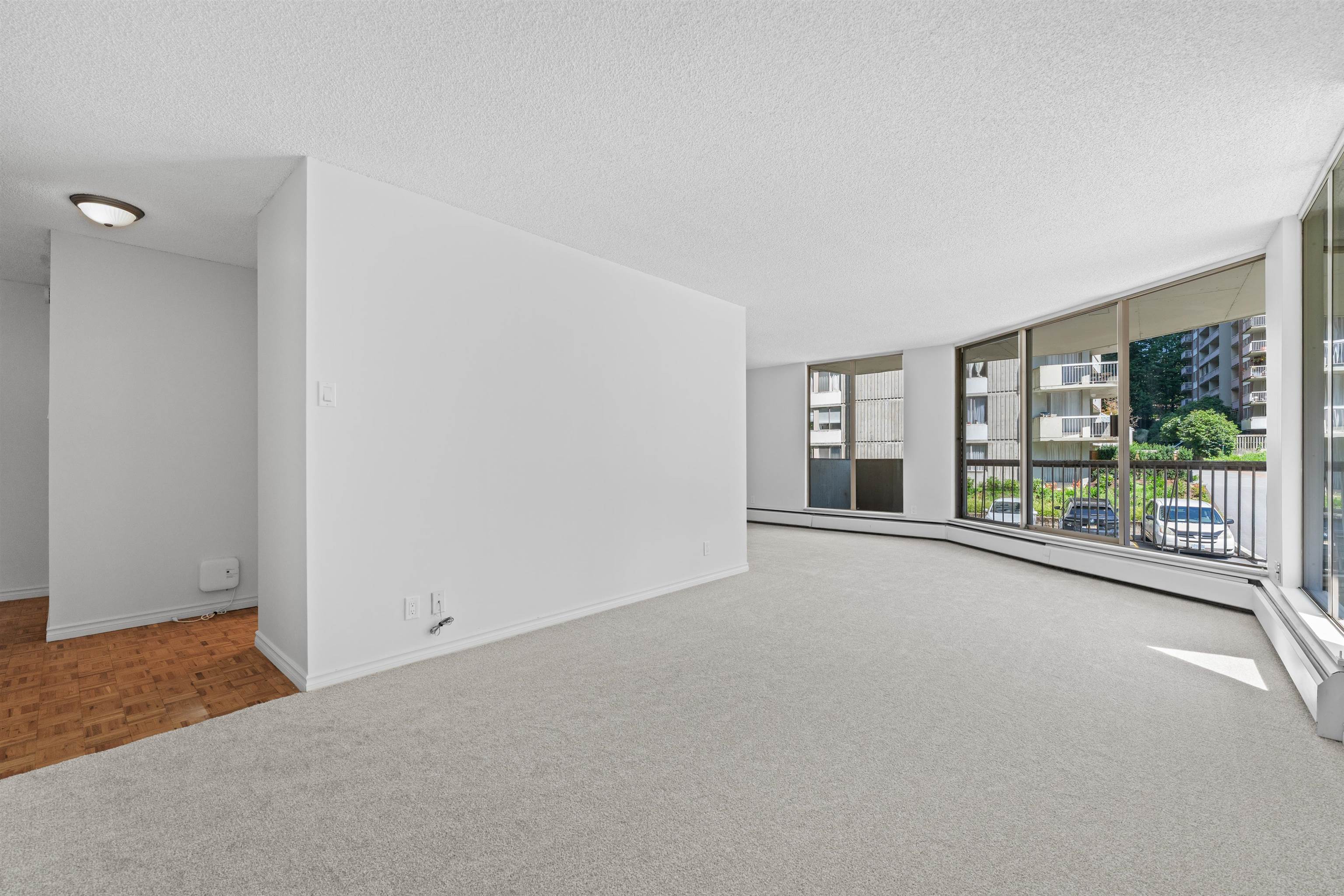 2024 Fullerton Avenue 208