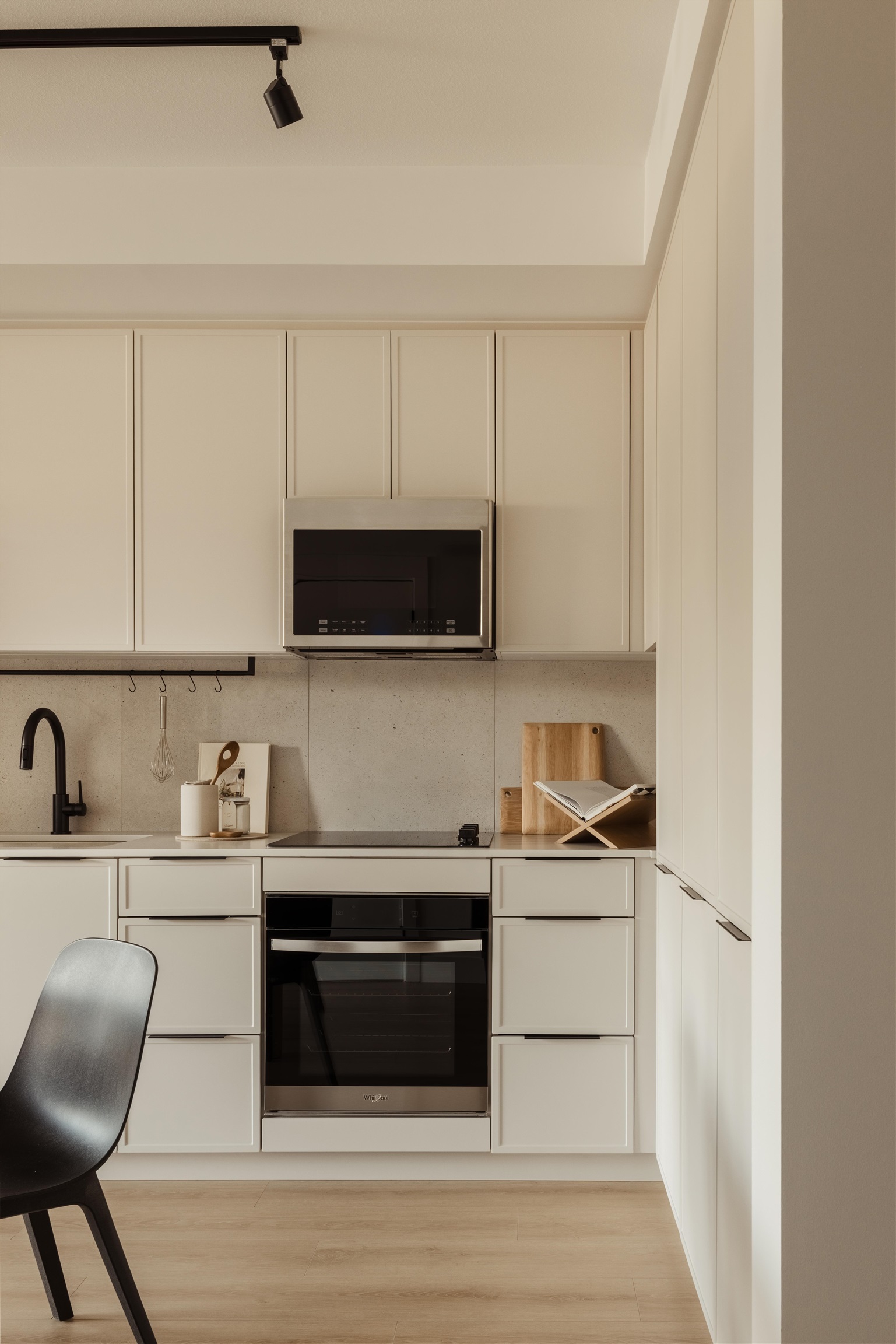 3075 Murray Street 215