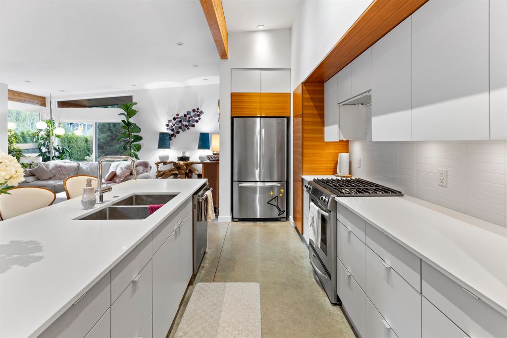 listing image 1103677421270705004