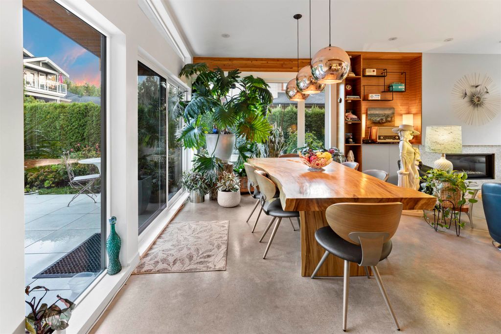 listing image 1102233578394542555