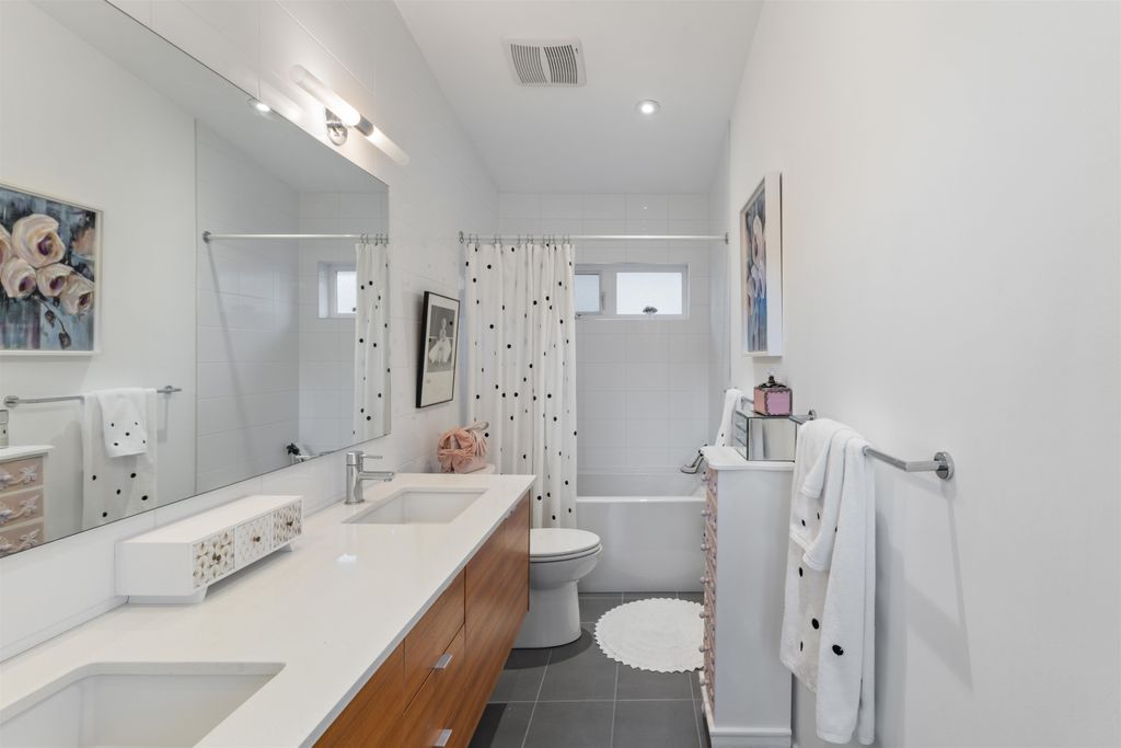 listing image 1100123168835521864