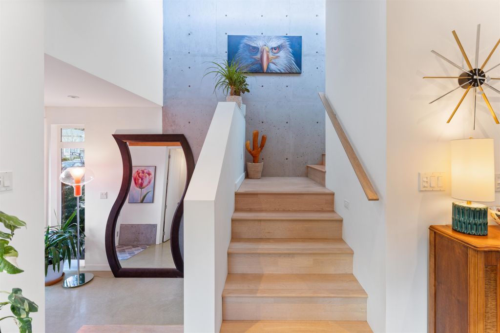 listing image 1109109589908324005