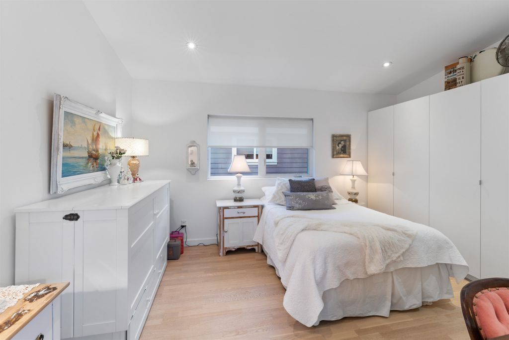 listing image 1105474578324822452