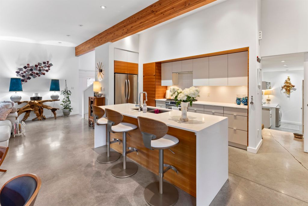 listing image 1107346004765661667