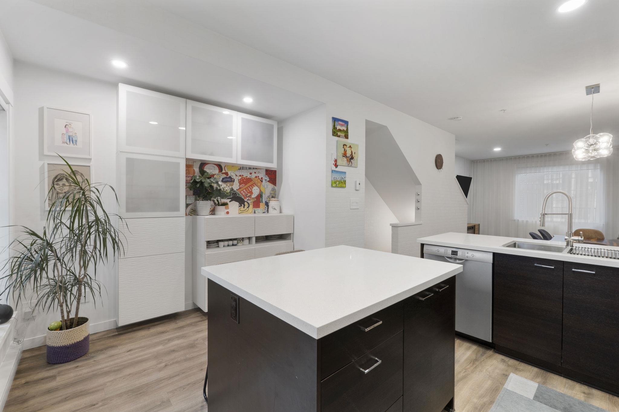 3010 Riverbend Drive 71