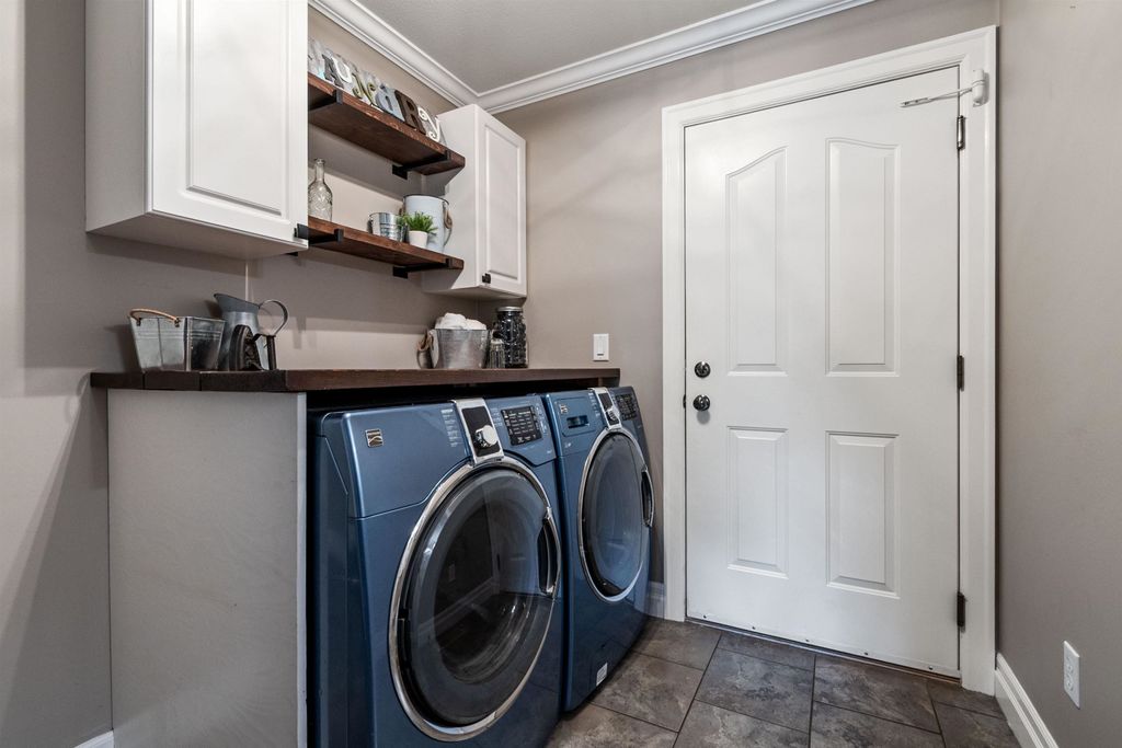 listing image 1107028302356576184