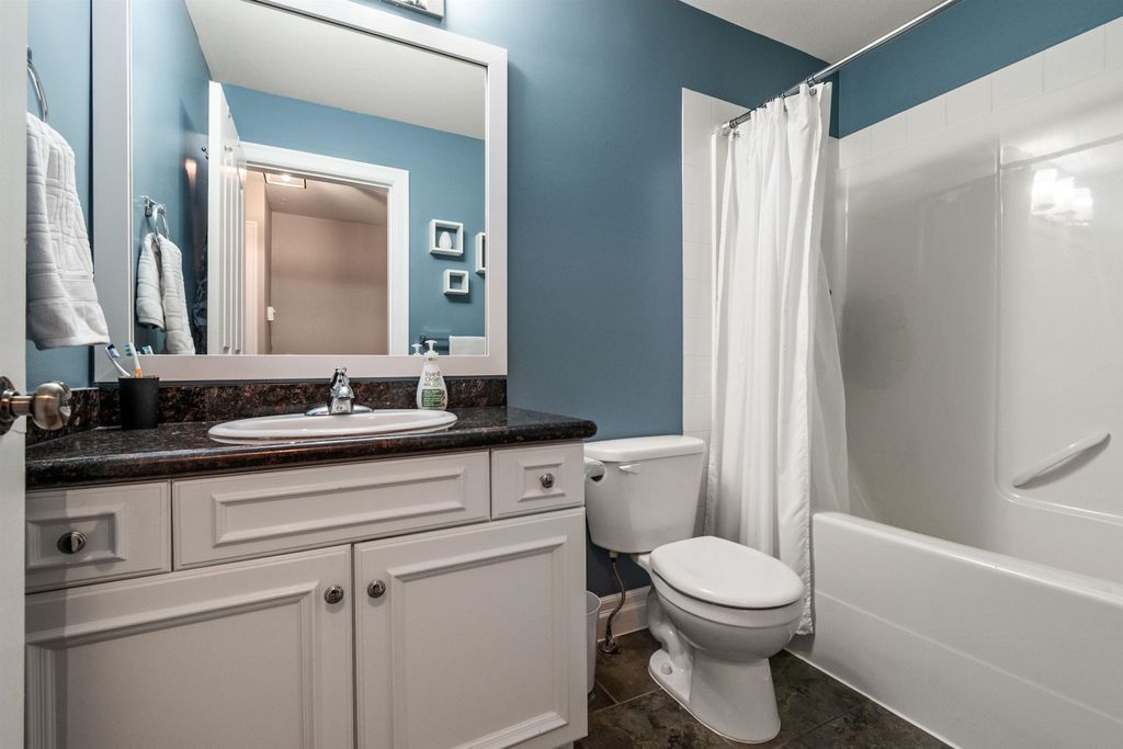 listing image 1103102882711517734