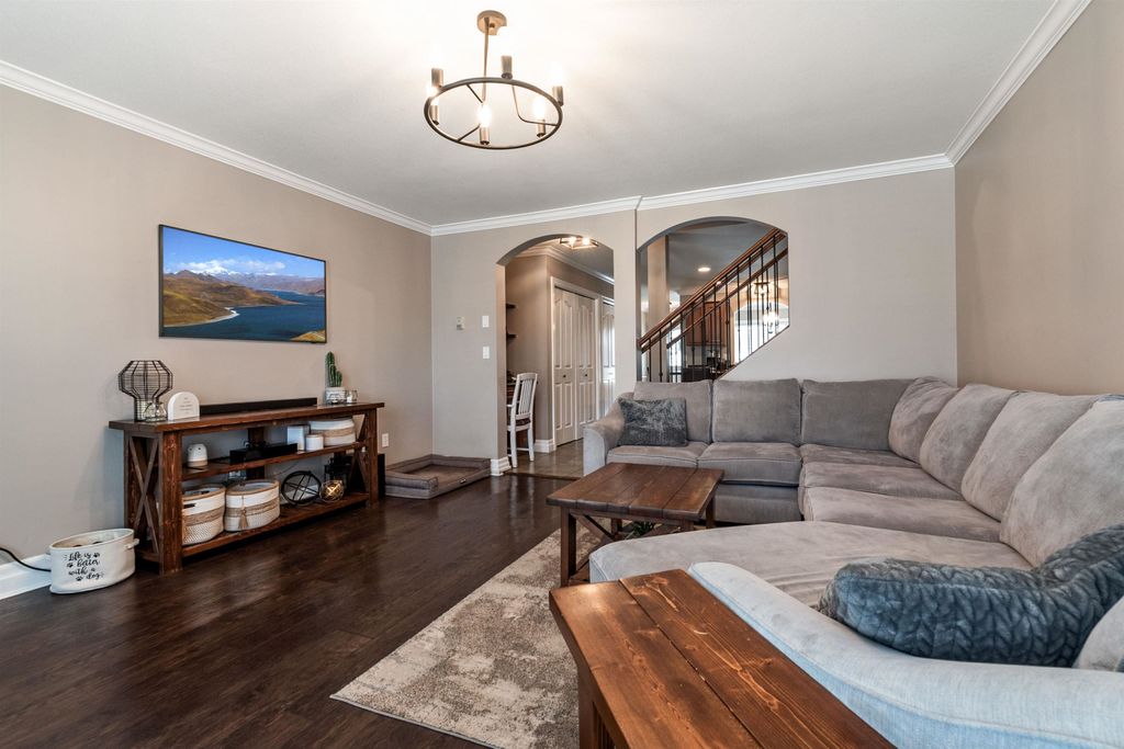 listing image 1103599456197156101