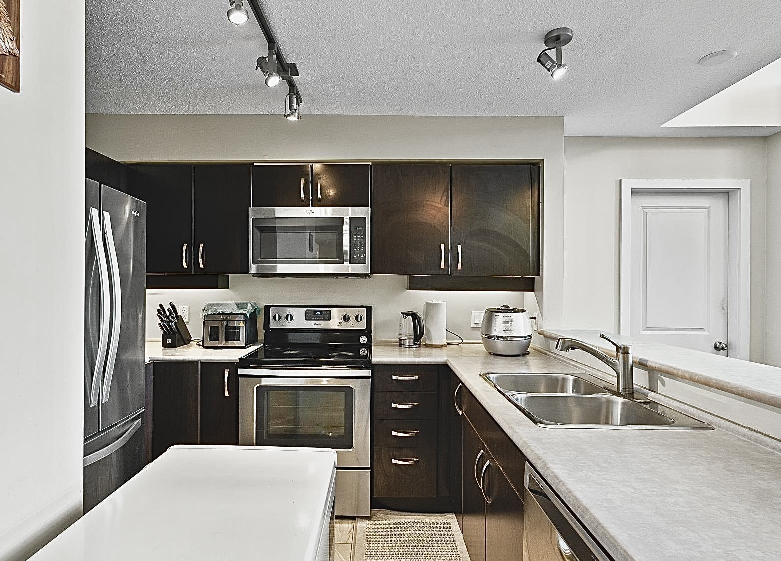 10838 City Parkway 452