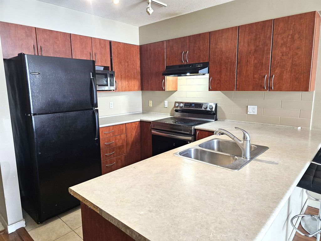 listing image 1101618124527299734