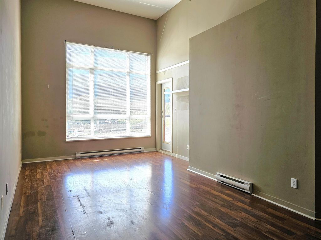 listing image 1109757459583858445