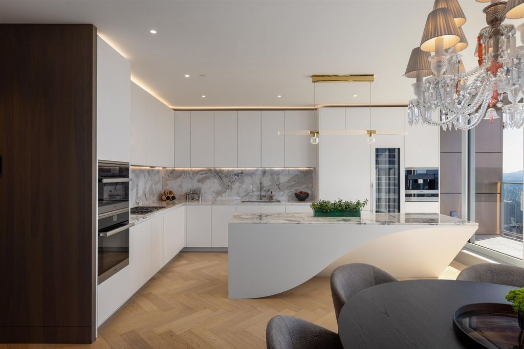 listing image 1104907191567200905