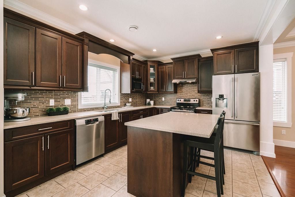 listing image 1103440576243677427