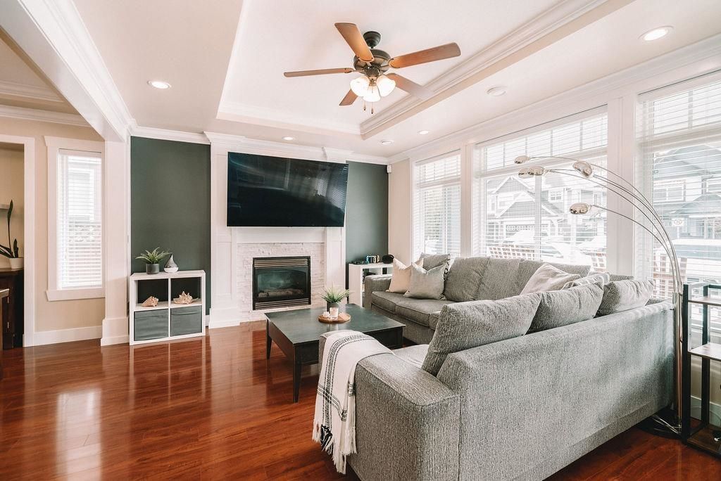 listing image 1103933988334246151