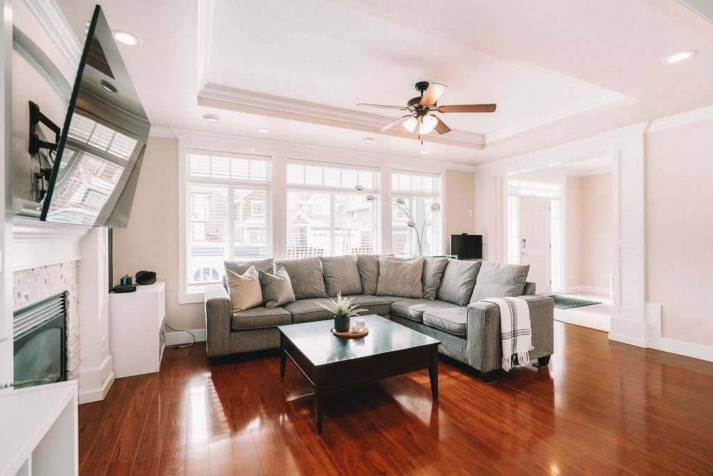 listing image 1108964517961316743