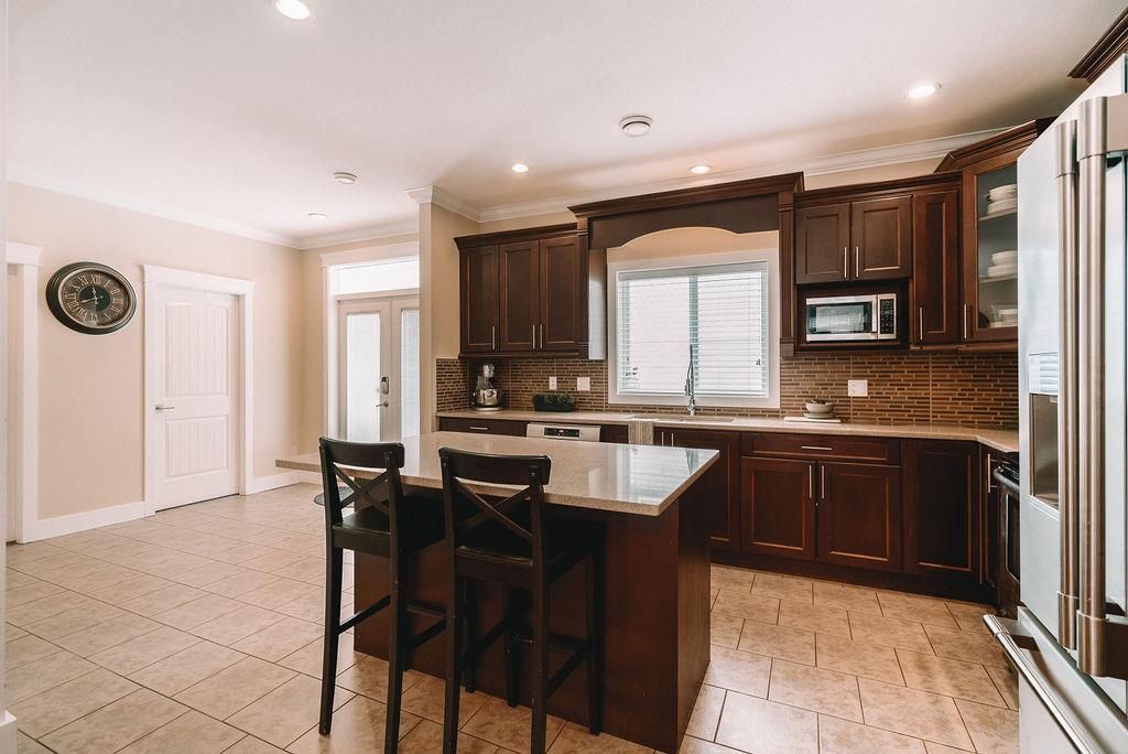 listing image 1109679507201985895