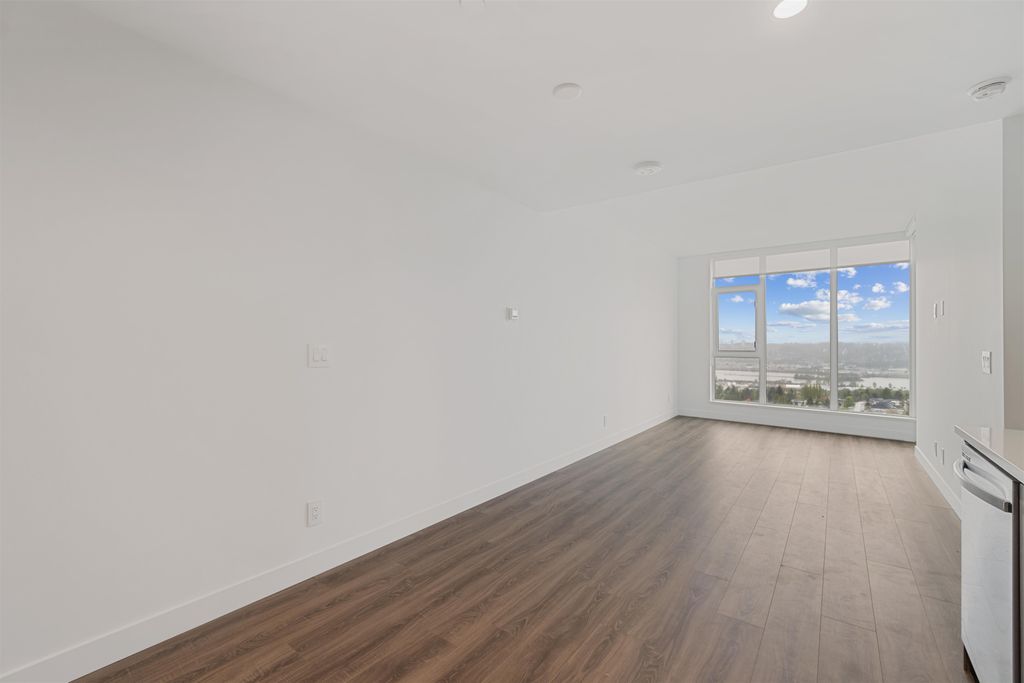 listing image 1106306780538274475