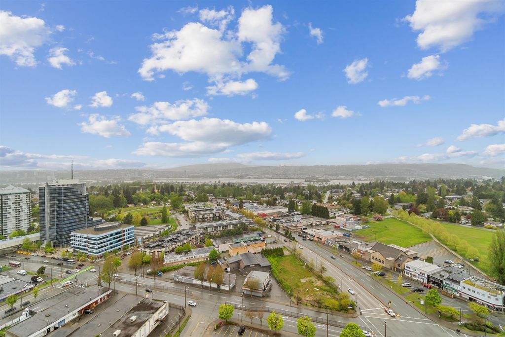 listing image 1100925544405612122