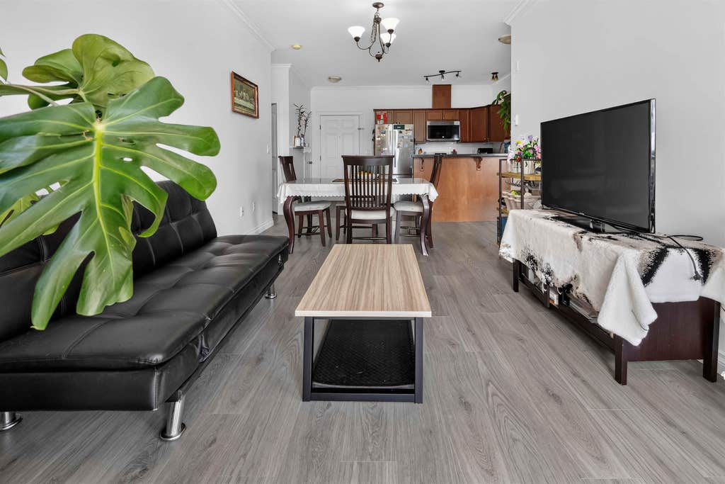 Photo of 46053 Chilliwack Central Road #304, Chilliwack, BC V2P 1J5 (MLS # R3153687)