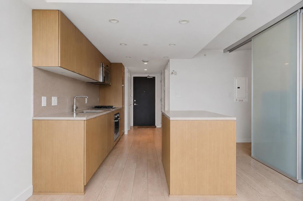 listing image 1109778576933786005