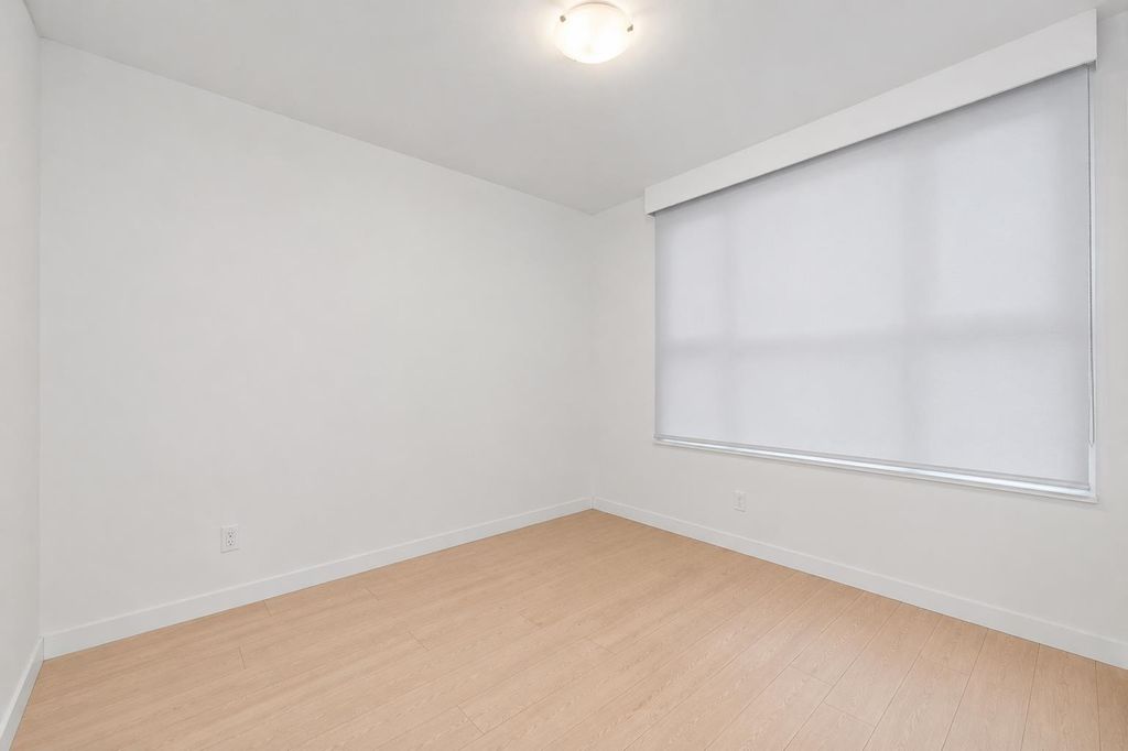 listing image 1105687920266675823