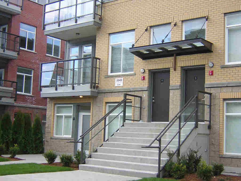 listing image 1106740354715541181