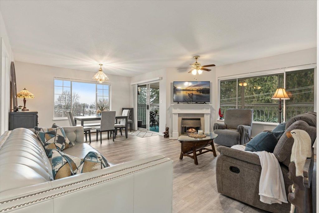 Photo of 2491 Gladwin Road #307, Abbotsford, BC V2T 3N8 (MLS # R3131319)